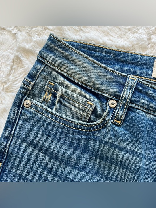 Miss Me NEW Bootcut Jeans 26 Washed Denim Whiskering - Picture 6 of 10